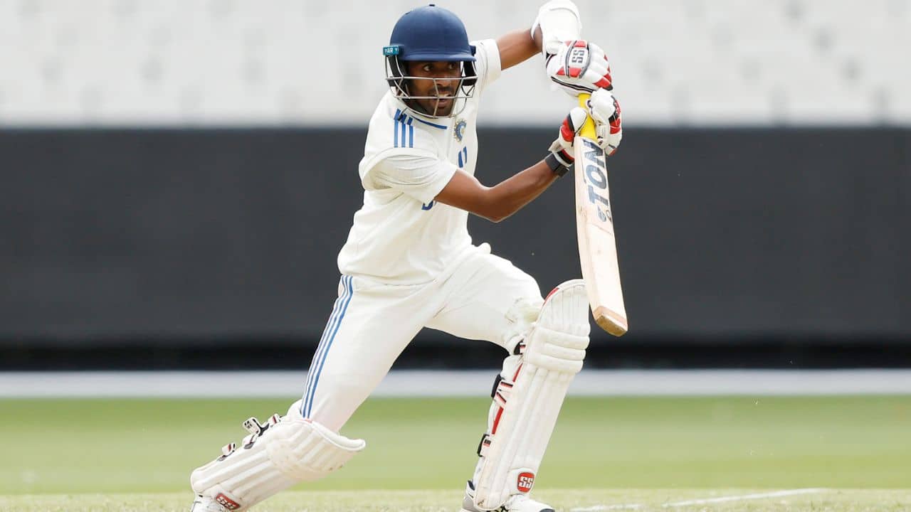 Team India: রাহুলের ফের হাফসেঞ্চুরি, জ্বলল ক্যাপ্টেন অভিমন্যুর ব্যাটও; চারে চার খলিল