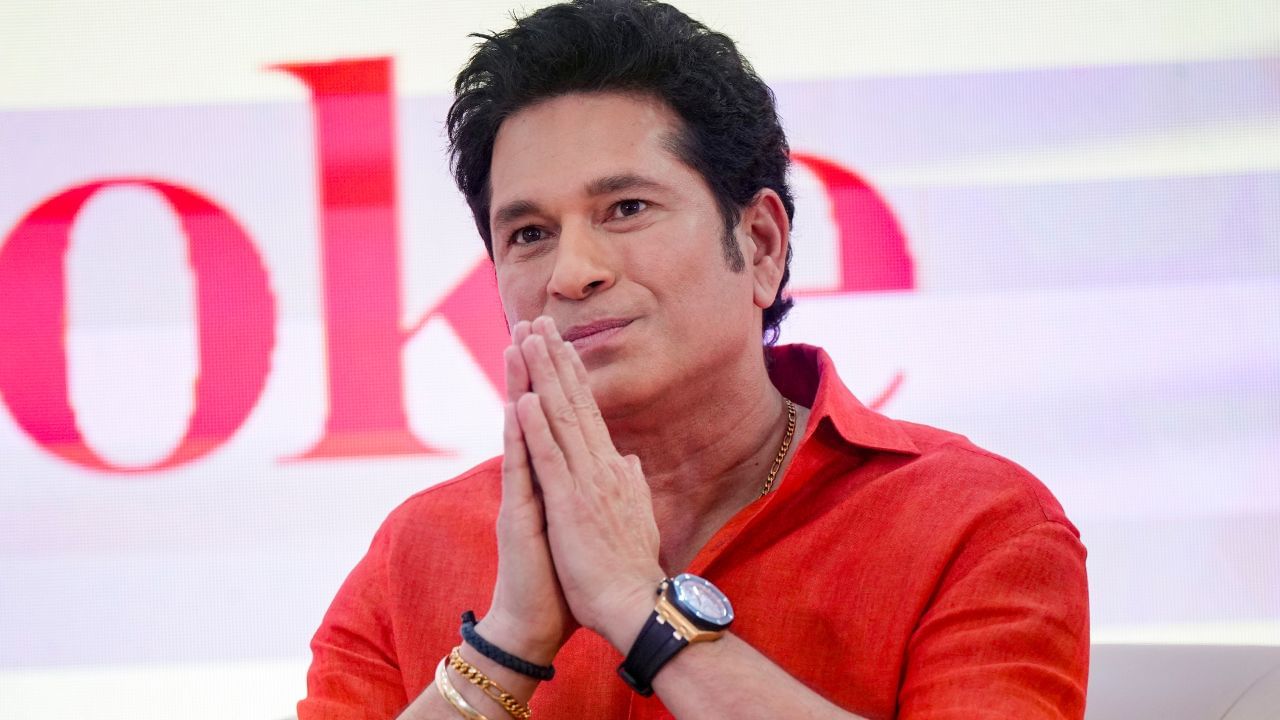 Sachin Tendulkar: সচিন তেন্ডুলকরের অনুরোধে বদলাচ্ছে না নাম! ঐতিহ্যের পক্ষে 'মাস্টারস্ট্রোক' Sachin Tendulkar: সচিন তেন্ডুলকরের অনুরোধে বদলাচ্ছে না নাম! ঐতিহ্যের পক্ষে 'মাস্টারস্ট্রোক'