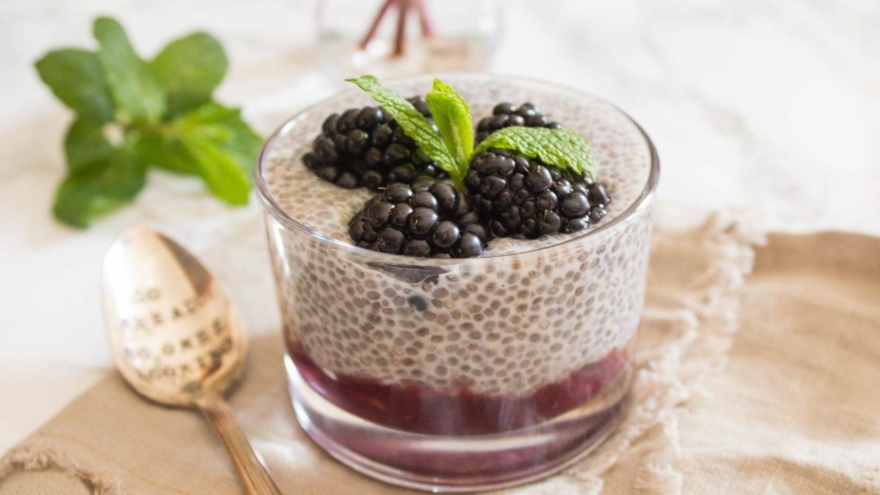 Dessert Recipes: জাম আর চিয়া সিড, দুইয়ের কম্বিনেশনের এই পদ একবার খেলে মুখে লেগে থাকবে চিরকাল