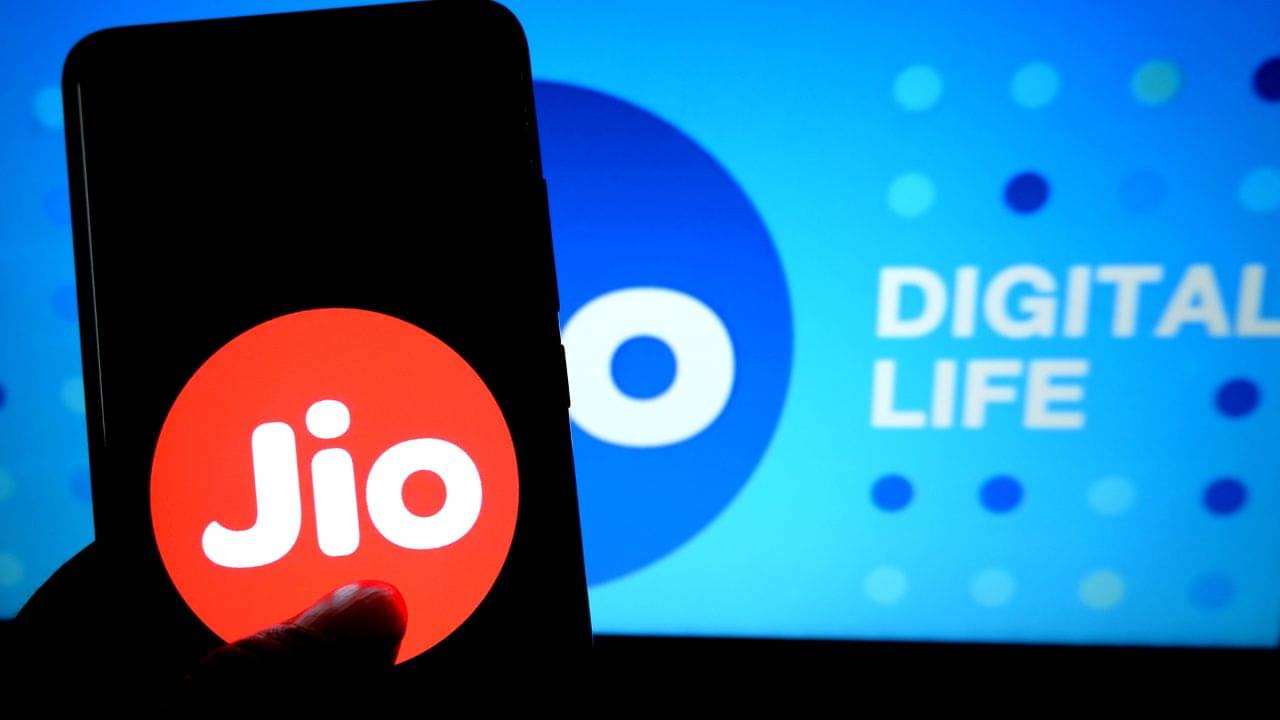 হঠাৎ উড়ে গেল Network, ধাক্কা খেল Reliance Jio! দেশ জুড়ে সমস্যায় হাজার হাজার গ্রাহক!