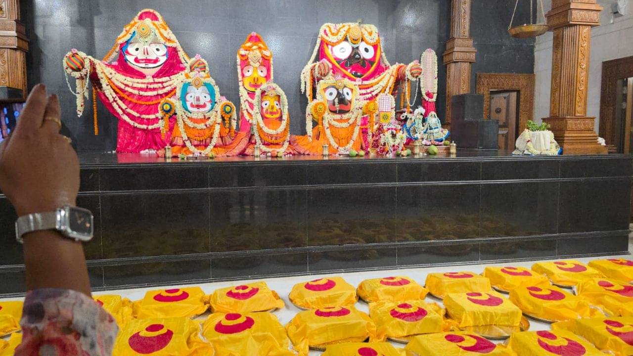 Digha: কলকাতা থেকে গেল ৩০০ কেজি খোয়া ক্ষীর, দিঘায় আজ ধুমধাম উৎসব, দেখুন সেই ছবি