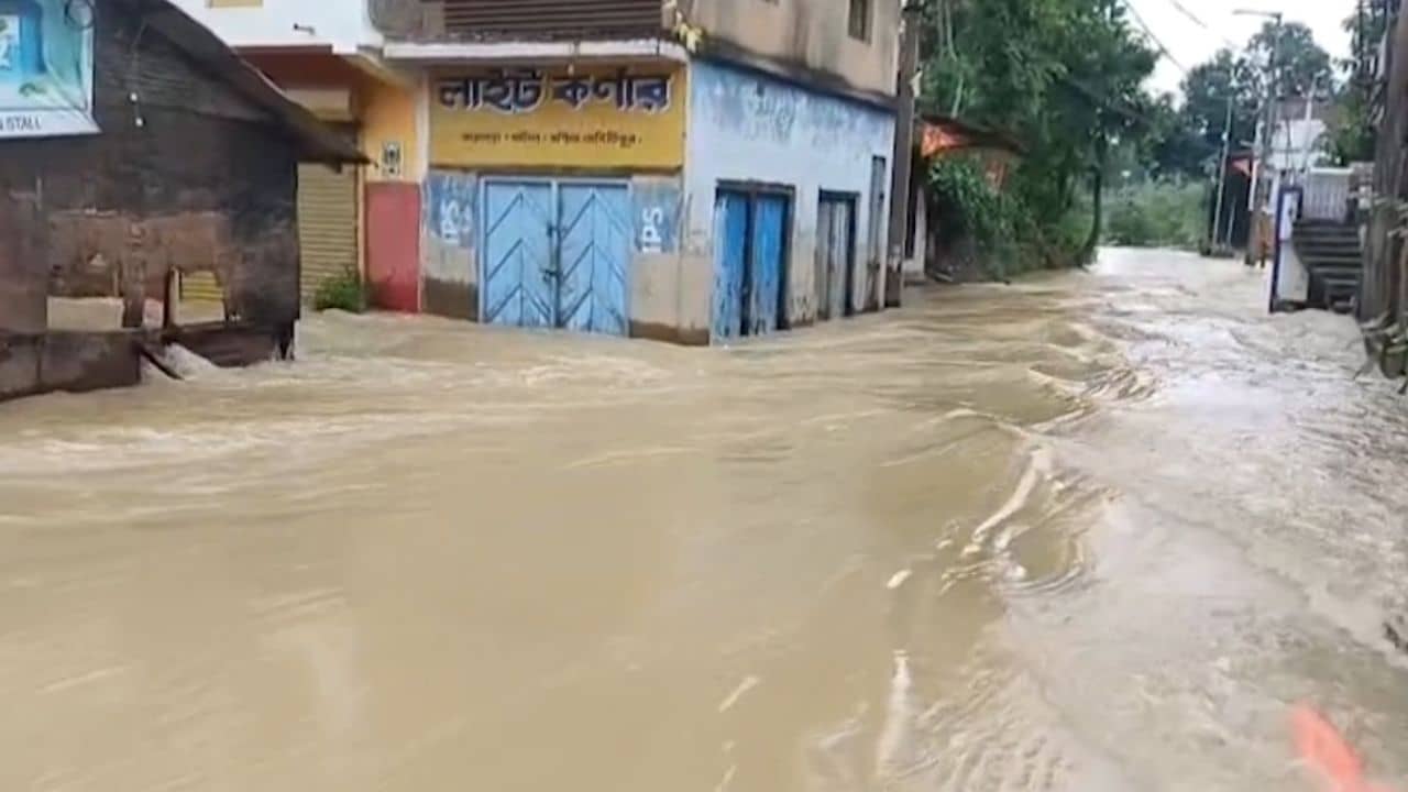 DVC: রাজ্যে জারি অরেঞ্জ অ্যালার্ট, ভাসবে একের পর এক এলাকা