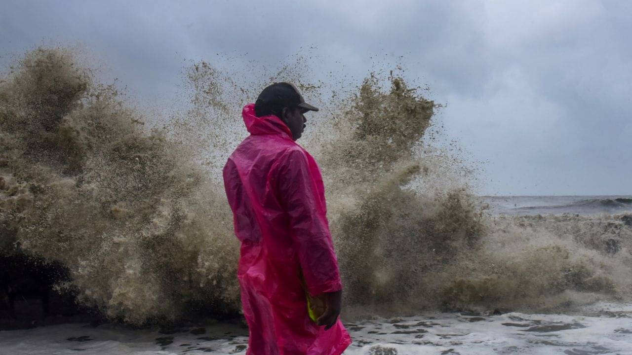 Weather Update: আর কতদিন চলবে বৃষ্টি? দিন জানাল হাওয়া-অফিস