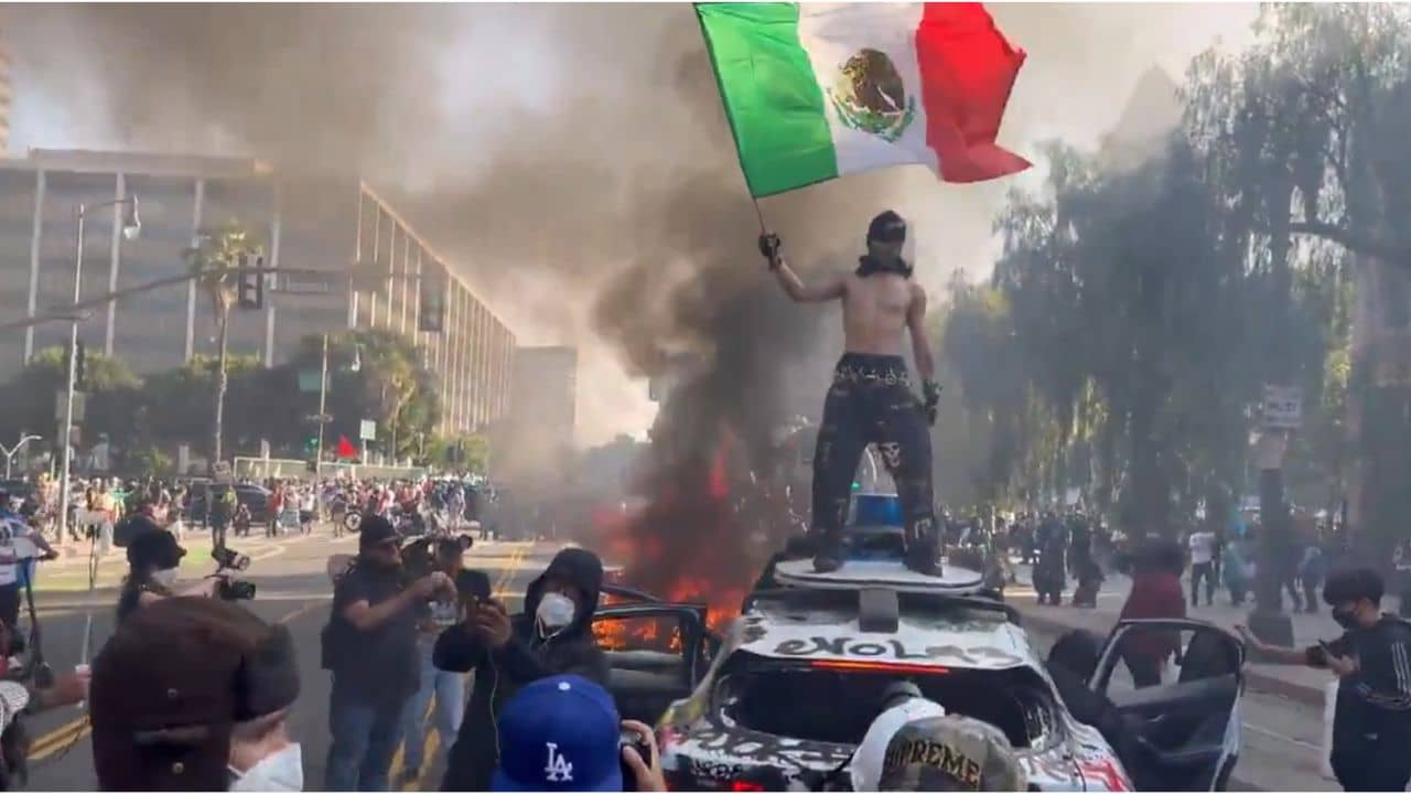 Los Angeles protests: রণক্ষেত্র লস অ্যাঞ্জেলস, ন্যাশনাল গার্ড মোতায়েন ট্রাম্পের, গুলিবিদ্ধ সাংবাদিক