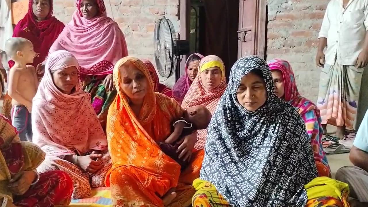 Migrant Workers: ঘুমন্ত অবস্থাতেই ভেঙে পড়ল আস্ত দোতলা বাড়ি, পেট চালাতে ভিন রাজ্যে গিয়ে প্রাণটাই চলে গেল বাংলার তিন পরিযায়ী শ্রমিকের