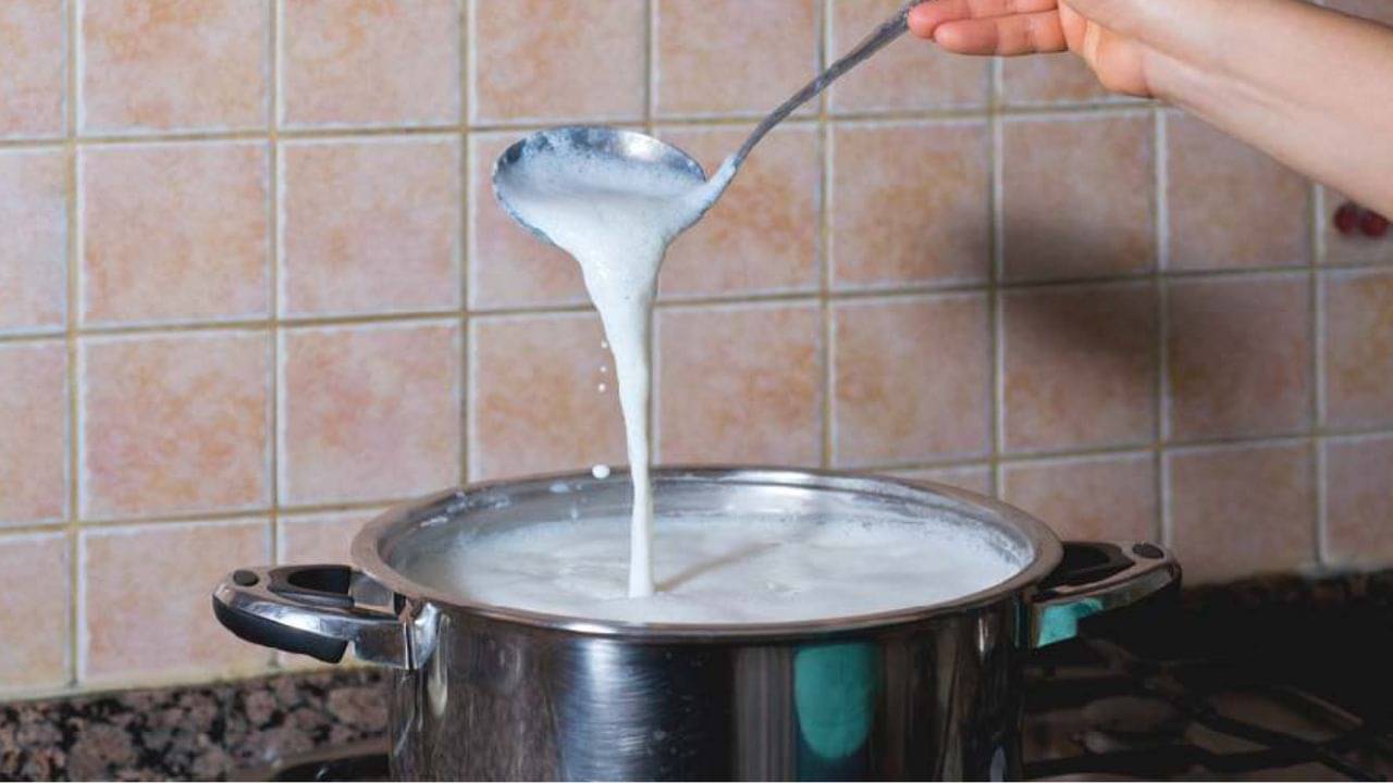 দুধ নষ্ট! ফেলে না দিয়ে কাজে লাগান এভাবে