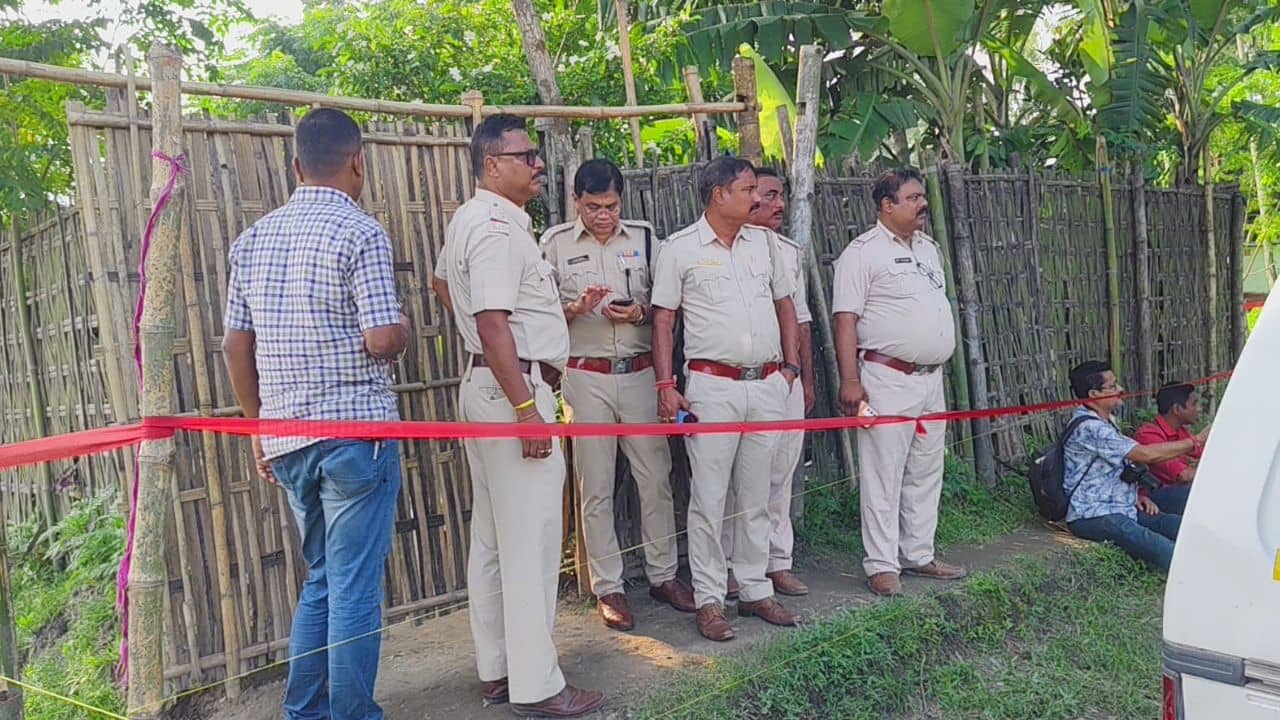 Murder Case: বেস্ট ফ্রেন্ডকে বাড়িতে ডেকে খুন, পুঁতে দিল মাটির তলায়, পরে বৌ-কে নিয়ে পালিয়ে গেল বন্ধু