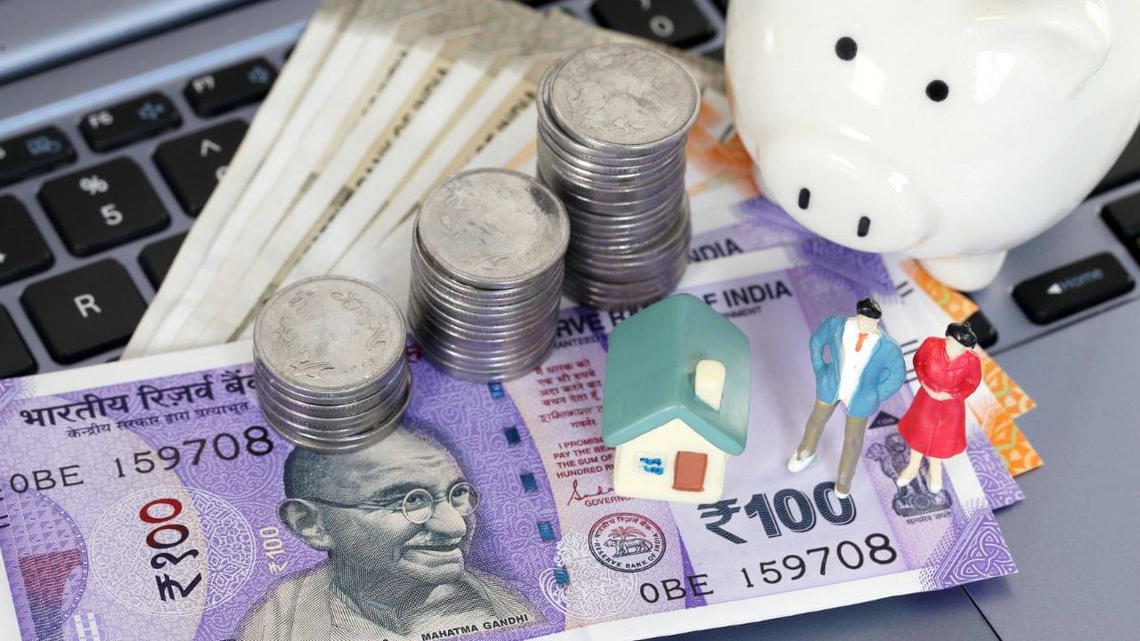 Mutual Funds: হঠাৎ প্রয়োজনে একেবারে সস্তায় Loan পাবেন মুহূর্তে, দিতে হবে না কোনও বাড়তি চার্জও!