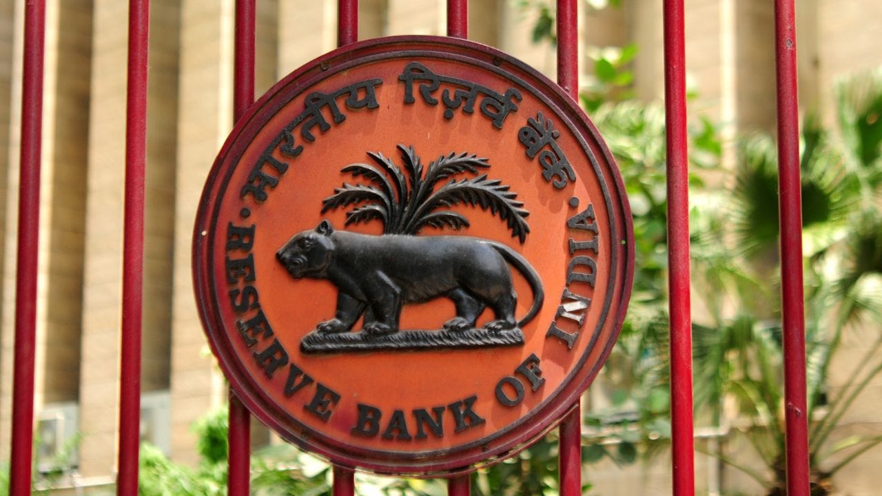 RBI Repo Rate Cut: ফের কমবে সুদের হার? তা নিয়ে 'ভবিষ্যতের তথ্য'ই জানাল Reserve Bank Of India! RBI Repo Rate Cut: ফের কমবে সুদের হার? তা নিয়ে 'ভবিষ্যতের তথ্য'ই জানাল Reserve Bank Of India!