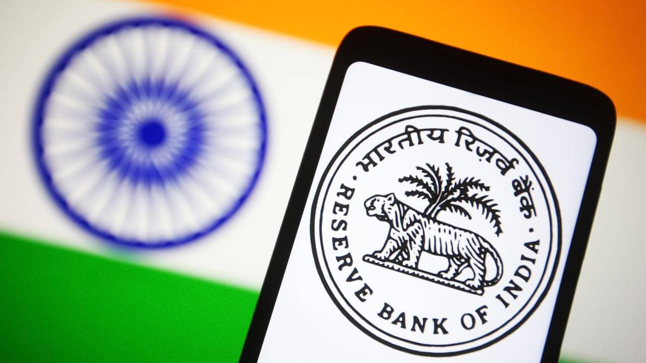 ৮ শতাংশের চেয়েও কম সুদে Loan দিচ্ছে এই Bank, লোন নেওয়ার আগেই জেনে নিন...