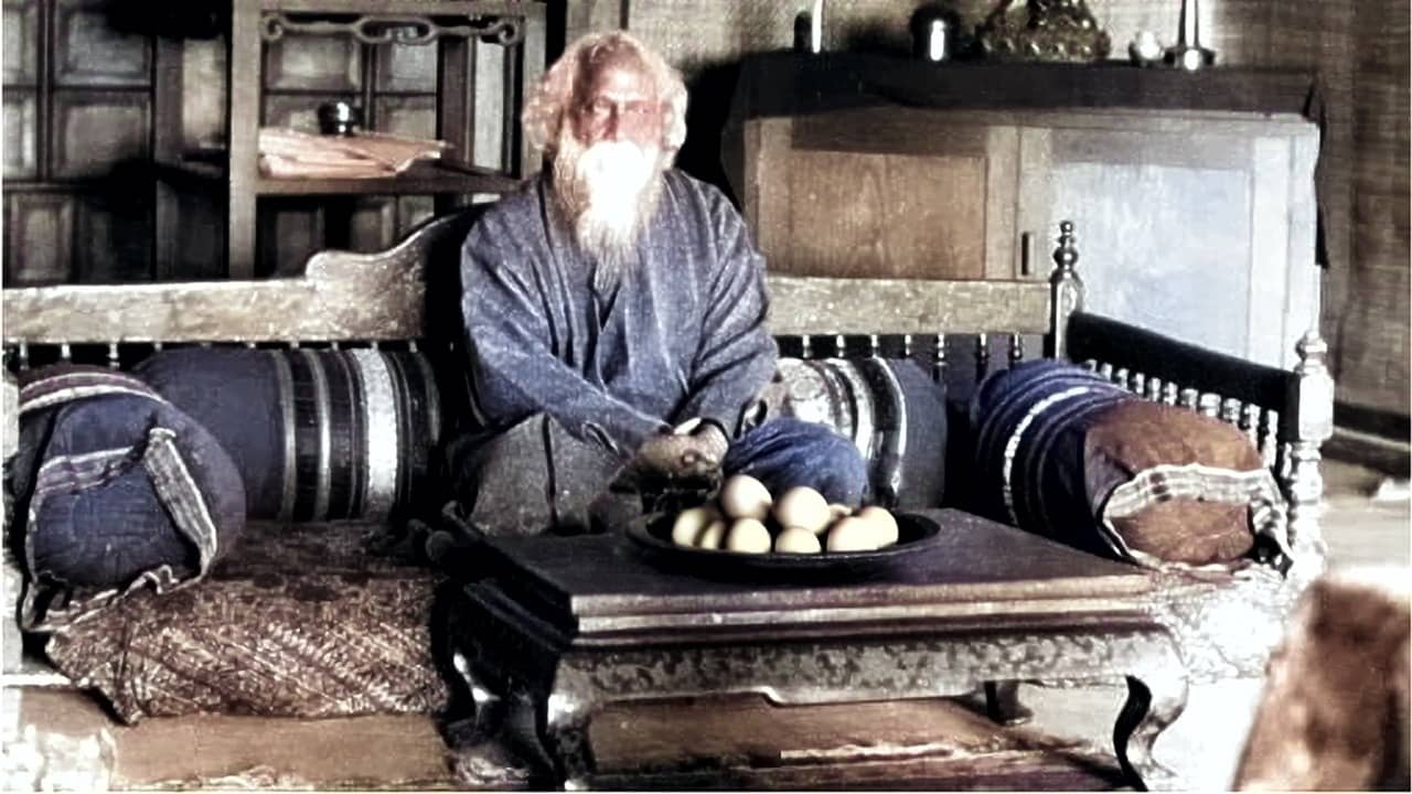 রবীন্দ্রনাথের পাতে পড়ল হাজার বছর পুরনো ডিম, চিনা বন্ধুর বাড়িতে গিয়ে মহাবিপাকে কবিগুরু! তারপর জোব্বার মধ্যে...