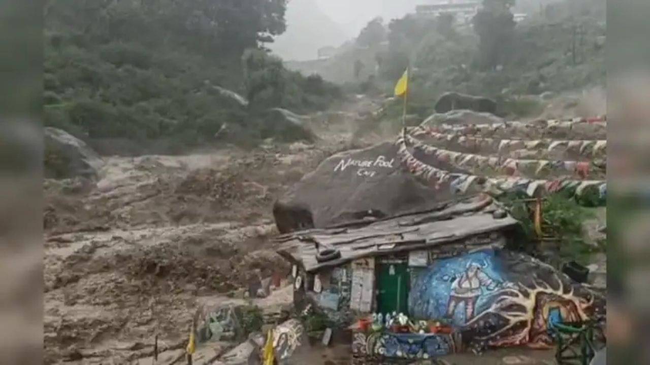 প্রকৃতির রুদ্র রূপ, রুদ্রপ্রয়াগের পথে অলকানন্দায় পড়ে গেল বাস, নিখোঁজ ১০