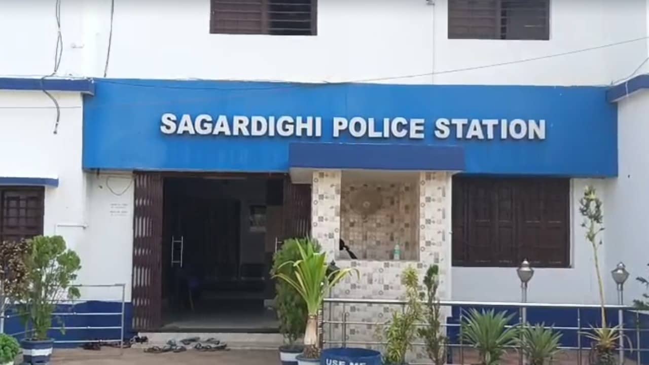 Road Accident: ৬০ নম্বর জাতীয় সড়কে ভয়াবহ দুর্ঘটনা! মর্মান্তিক পরিণতি ৩ বন্ধুর