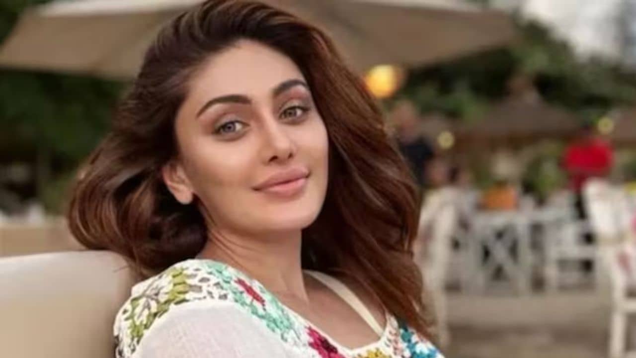 পরের জন্মে কী হতে চেয়েছিলেন শেফালি? মৃত্যুর আগে ইচ্ছাপ্রকাশ কাঁটা লাগা গার্লের