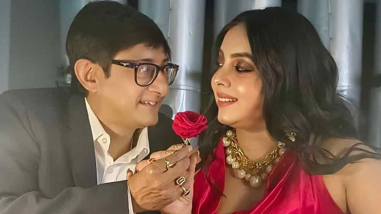 'কখনও তোমার ভালোবাসামাখা আদর...', কেন আবেগপ্রবণ কাঞ্চন 'কখনও তোমার ভালোবাসামাখা আদর...', কেন আবেগপ্রবণ কাঞ্চন