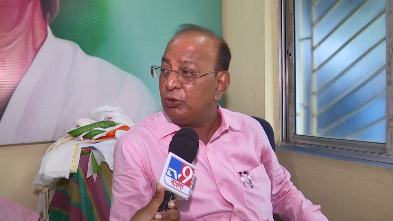 Kalighat councilor: ‘আমি চিনতাম না, এটা বলব না…’, কসবাকাণ্ডে গুণধরের ‘কেস হিস্ট্রি’ শোনালেন কালীঘাটের কাউন্সিলর Kalighat councilor: ‘আমি চিনতাম না, এটা বলব না…’, কসবাকাণ্ডে গুণধরের ‘কেস হিস্ট্রি’ শোনালেন কালীঘাটের কাউন্সিলর