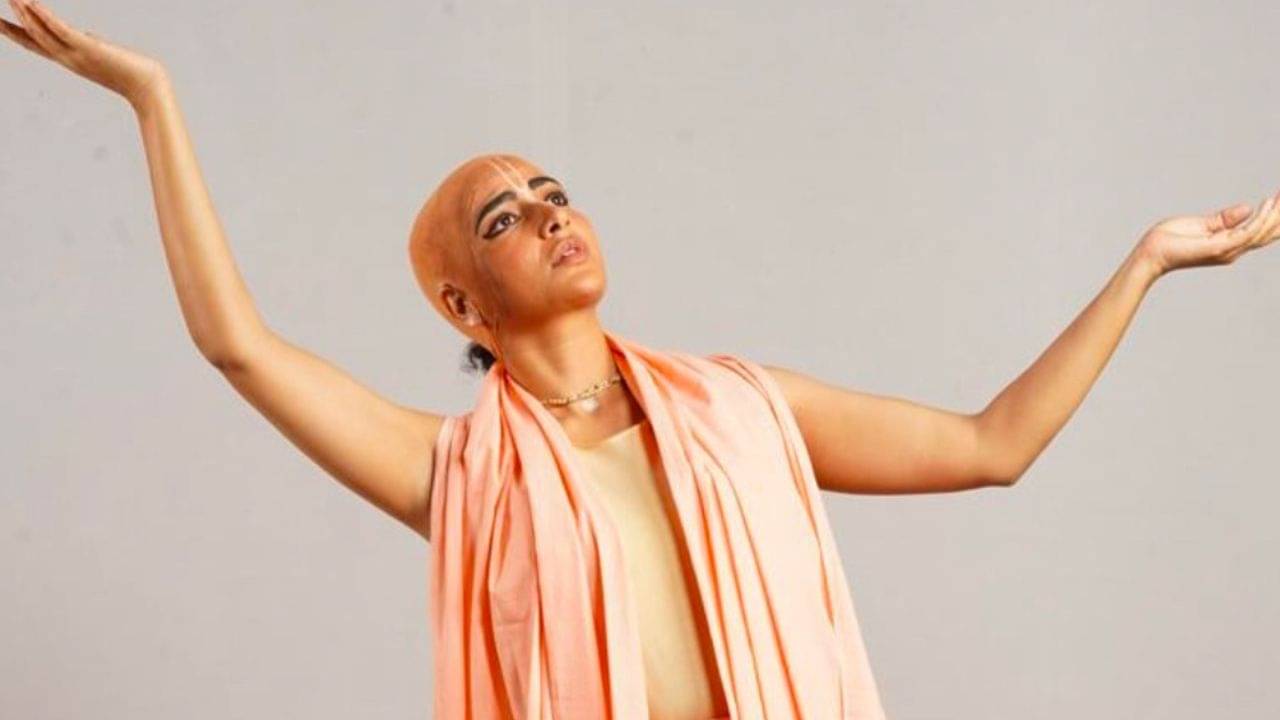 শুটিং ফ্লোরে নটী বিনোদিনীর রূপ, প্রায় দশ দিন নিরামিষ খাচ্ছেন শুভশ্রী