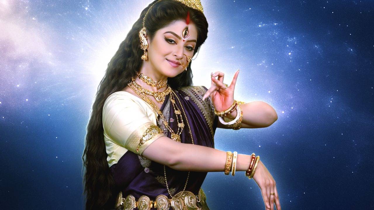 এবার দুর্গারূপে শ্বেতা তাক লাগিয়ে দিলেন, কোথায় দুর্গা হচ্ছেন তিনি?