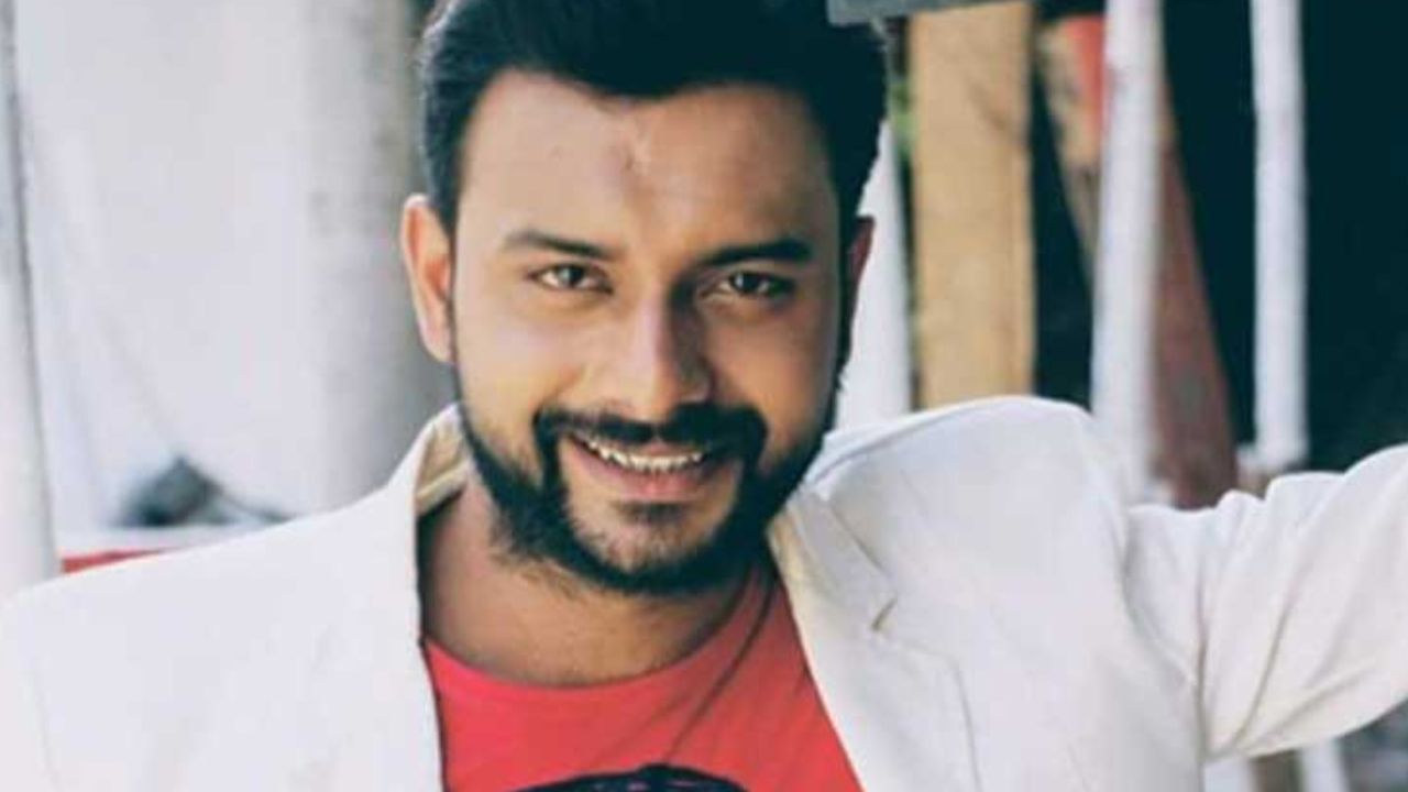 টলিপাড়ায় প্রেম, বিয়ে ভাঙা নিয়ে কী বললেন ইন্দ্রাশিস টলিপাড়ায় প্রেম, বিয়ে ভাঙা নিয়ে কী বললেন ইন্দ্রাশিস