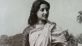 সুচিত্রার নিষিদ্ধ ছবি, ২০ সপ্তাহ পর ঝড় তোলে দর্শক মনে সুচিত্রার নিষিদ্ধ ছবি, ২০ সপ্তাহ পর ঝড় তোলে দর্শক মনে