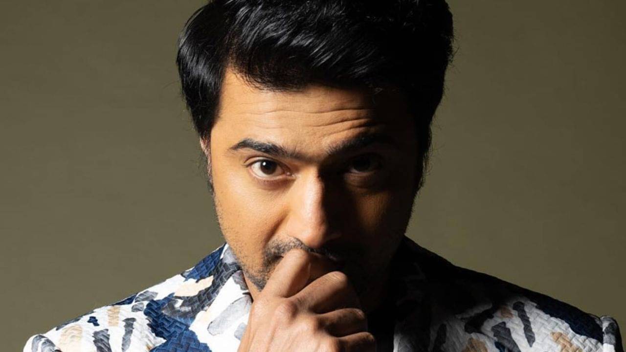 মা ফোনে কথা বলছেন, আড়াল থেকে শুনে হাউ হাউ করে কেঁদে ফেলেন দেব, কী বলছিলেন দেবের মা?