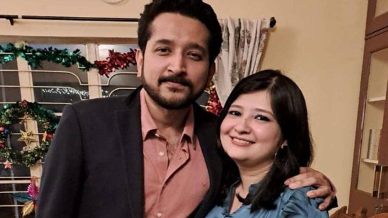 বাবা-মা হলেন পরমব্রত আর পিয়া! ছেলে হল নাকি মেয়ে?