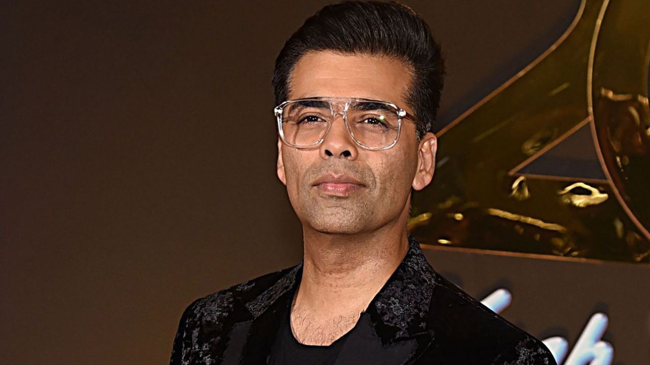 'সম্পর্ক আছে, সেক্স থাকবে না?' কাকে প্রশ্ন করে বসেন করণ 'সম্পর্ক আছে, সেক্স থাকবে না?' কাকে প্রশ্ন করে বসেন করণ