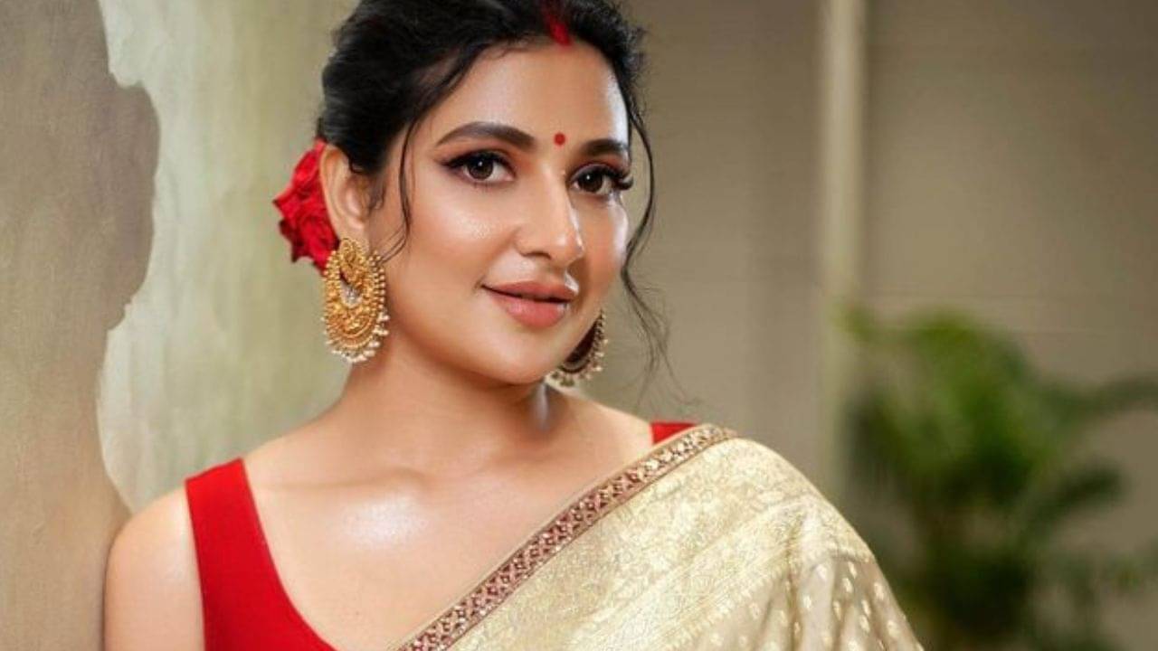 প্রেম হয়েছে, প্রেম ভেঙেছে, সেই কষ্ট কী করে ভুলেছেন শুভশ্রী?