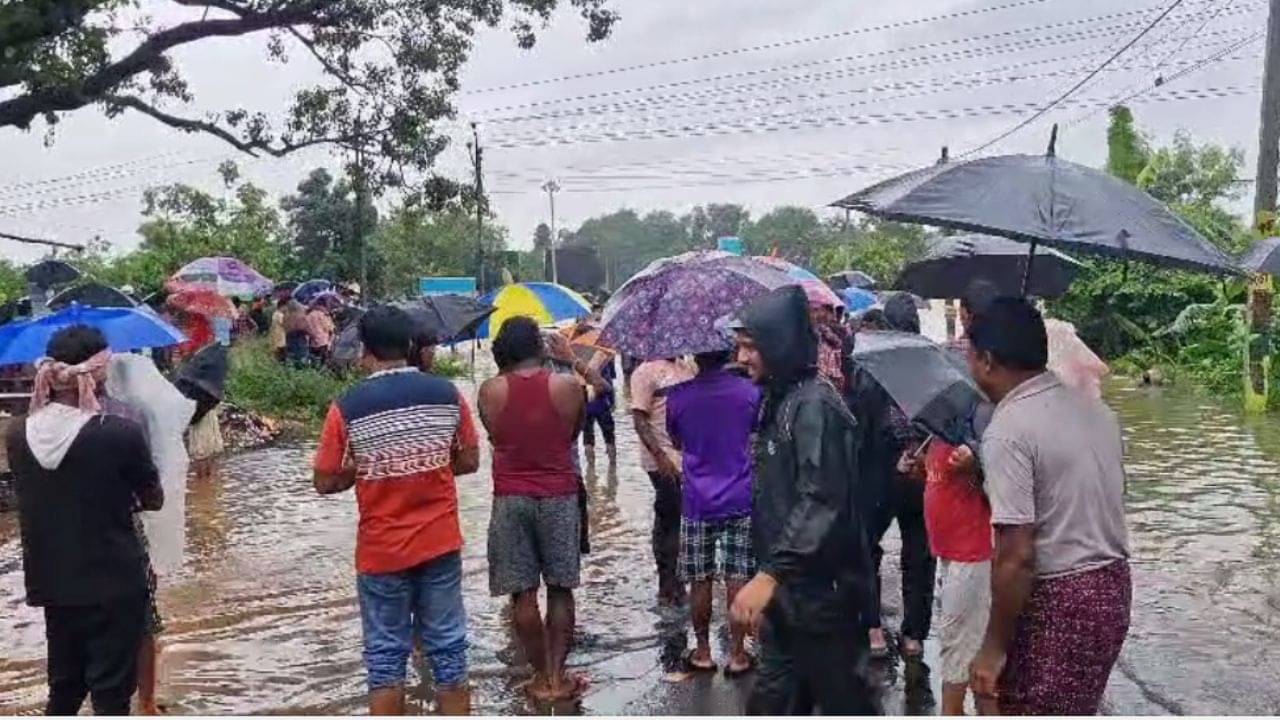 Weather Latest Update: খেলতে নেমেই মারকুটে ইনিংস বৃষ্টির, ভাসিয়ে দিচ্ছে একের পর এক জেলা, আজও এই জায়গাগুলির জন্য বড় আপডেট হাওয়া অফিসের