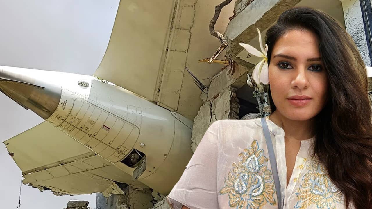 Air India Plane Crash: ভয়াবহ বিমান দুর্ঘটনার আঁচ মিলেছিল, ৭দিনের মাথায় হুবহু মিলল শর্মিষ্ঠার ভবিষ্যদ্বাণী