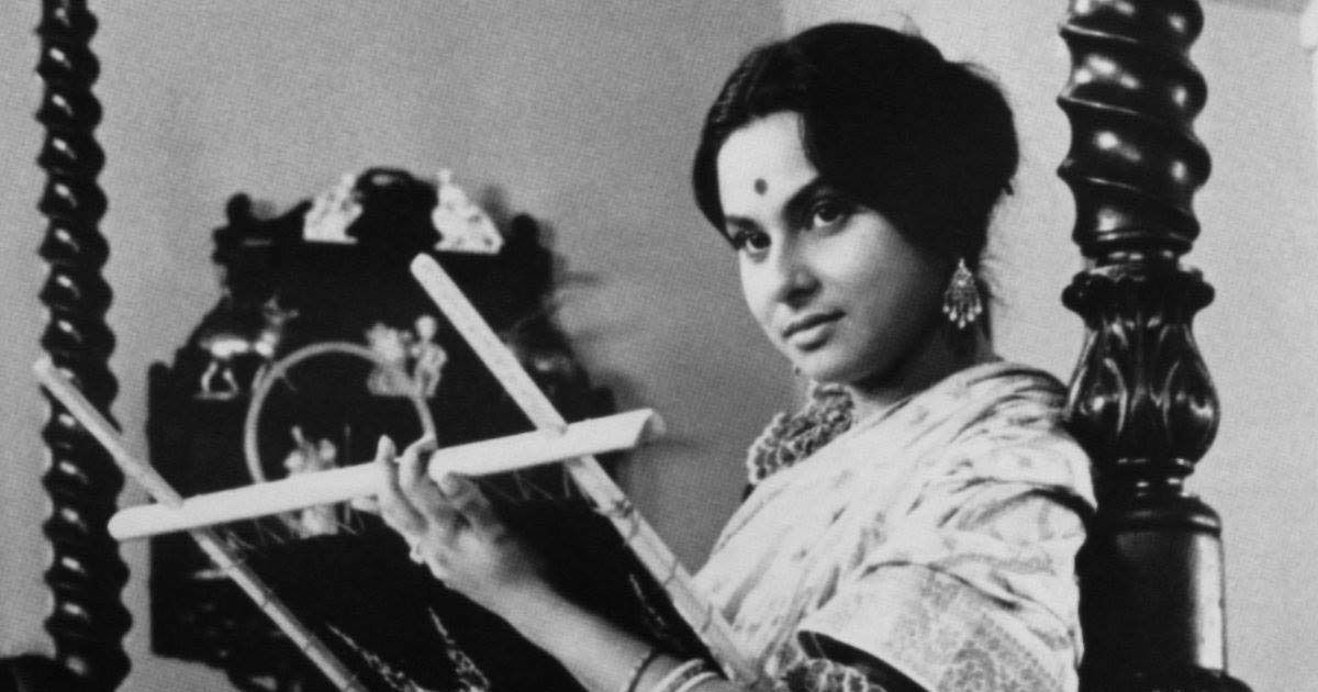 ডিভোর্স দেননি, করেছেন ২৫ বছর সংসার, স্বামীর থেকে আলাদা থাকেন মাধবী ডিভোর্স দেননি, করেছেন ২৫ বছর সংসার, স্বামীর থেকে আলাদা থাকেন মাধবী