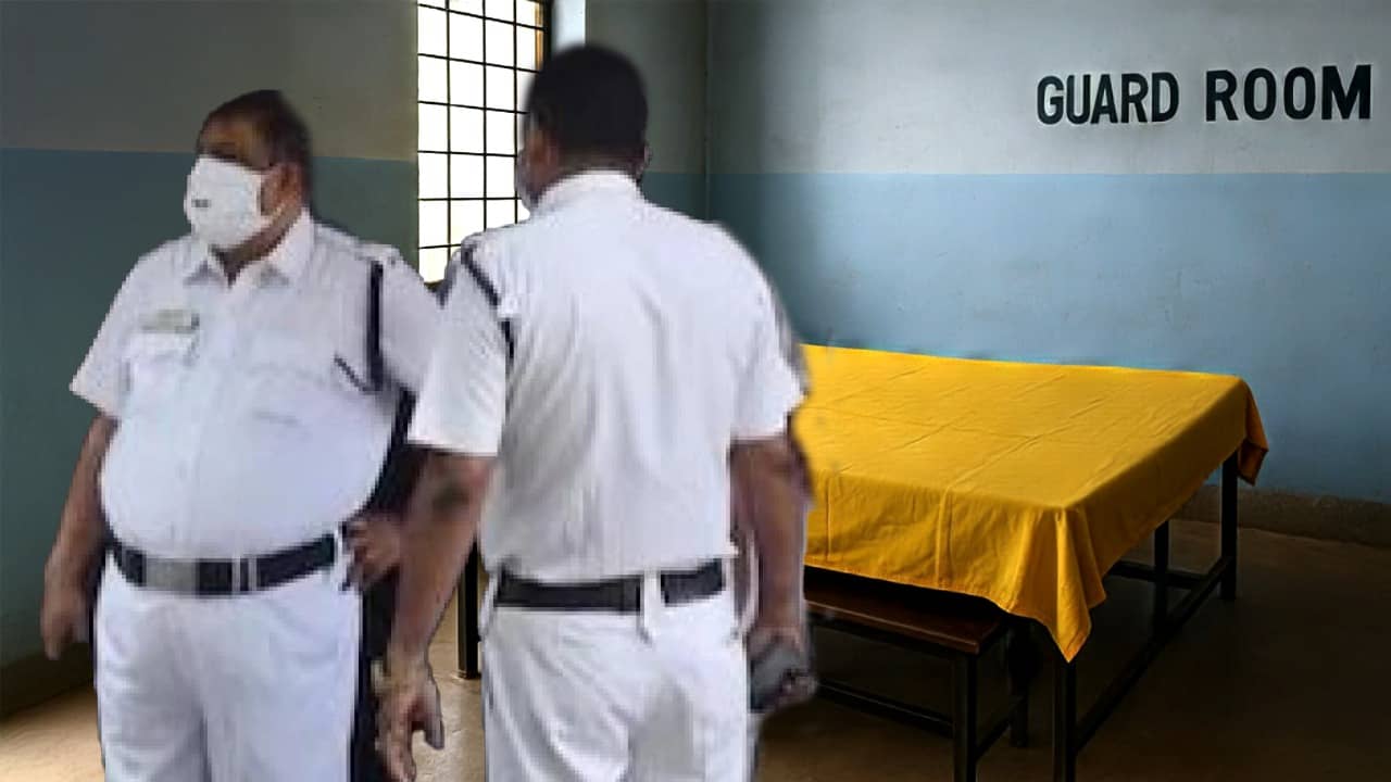 Kolkata College Case: বেঞ্চ জুড়ে তৈরি হয়েছিল খাট, সেখানেই ফেলে গণধর্ষণ? হলদে চাদরেই লুকিয়ে যত রহস্য