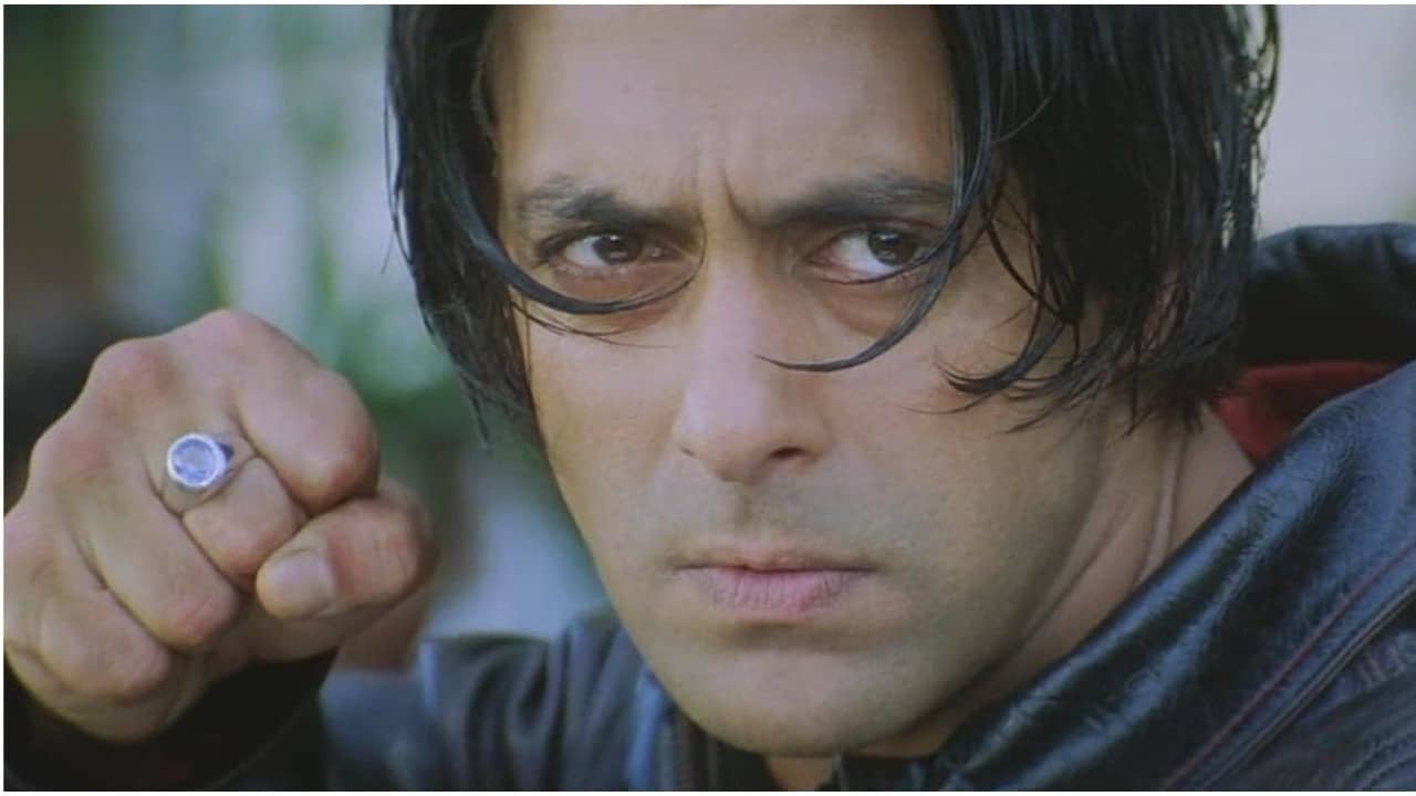 মধ্যরাতে মদ্যপ অবস্থায় সলমনের ফোন, নিশানায় কোন অভিনেতা?