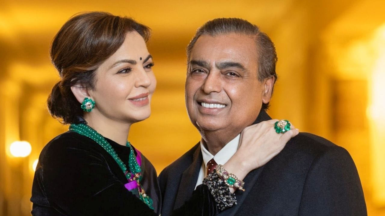 Mukesh Ambani: মুকেশ অম্বানীর বাড়ি ঘুরে দেখতে পারবেন আপনিও, লাগবে মাত্র ২ টাকা! Mukesh Ambani: মুকেশ অম্বানীর বাড়ি ঘুরে দেখতে পারবেন আপনিও, লাগবে মাত্র ২ টাকা!