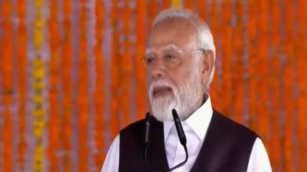 PM Modi Speech: নিজের জীবনের ১১টা বছর ত্যাগ করে দিয়েছি..., কাশ্মীর থেকে কেন এমন বললেন মোদী?