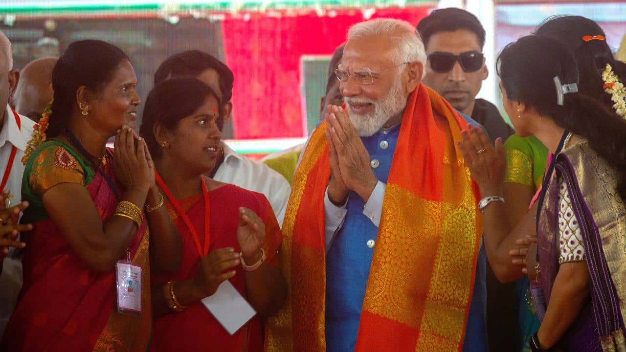 11 Years of Modi Era: মেয়েদের শিক্ষা প্রদান থেকে কর্মের জোগান! ১১ বছরেই বিপ্লব এনেছে মোদী সরকার