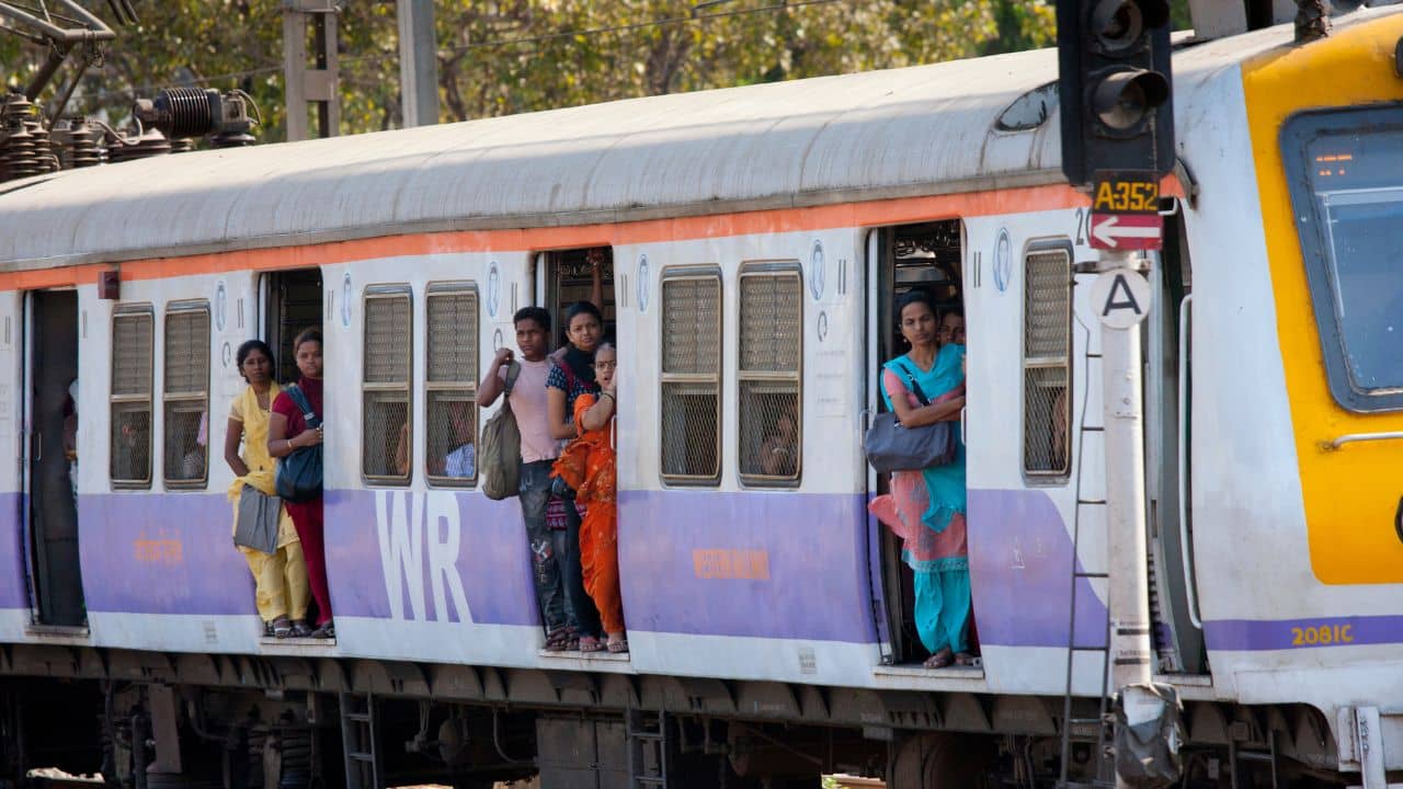 Railway: এবার ভারতীয় রেলের জন্য কাজ করবে TATA, স্বাক্ষর হল চুক্তি