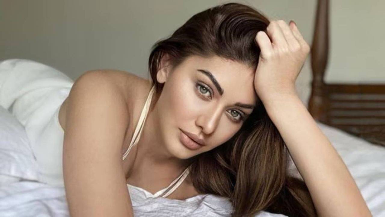 রোজ মার খেতেন প্রথম স্বামীর হাতে, শেফালি ভুগেছেন অবসাদে! কতটা সুখী ছিলেন দ্বিতীয় বিয়েতে?