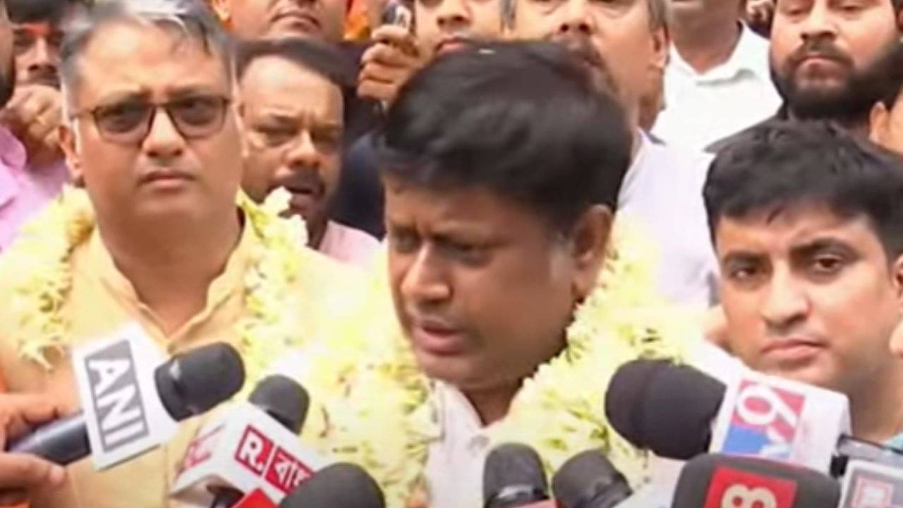 Sukanta Majumdar: দেখব পুলিশের কত ক্ষমতা, লালবাজার থেকে বেরিয়ে জামিন প্রত্যাখান আন্দোলনের ঘোষণা সুকান্তর