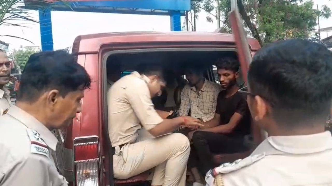 Hooghly: দেড় মাস আগে শ্বশুরবাড়ি থেকে নিখোঁজ যুবক, স্ত্রী-সহ ৪ জনকে ধরেই হাড়হিম করা তথ্য পেল পুলিশ