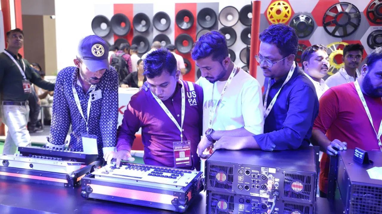এই এক্সপো অনুষ্ঠিত হওয়ার কথা ৩১ জুলাই ২০২৫। এক দশকেরও বেশি সময় ধরে ভারতের সঙ্গীত ও বিনোদন ব্যবসার আহ্বায়ক হিসেবে কাজ করছে এই প্রদর্শনী। থাকবে ৫০০ টিরও বেশি শীর্ষস্থানীয় জাতীয় ও আন্তর্জাতিক ব্র্যান্ডের প্রো সাউন্ড, প্রো লাইট, প্রো এভি, ডিজে গিয়ার, পাবলিক অ্যাড্রেস, এলইডি ডিসপ্লে সলিউশন এবং স্পেশাল এফেক্টের সর্বশেষ প্রযুক্তি এবং অনান্য পণ্যের প্রদর্শনী।