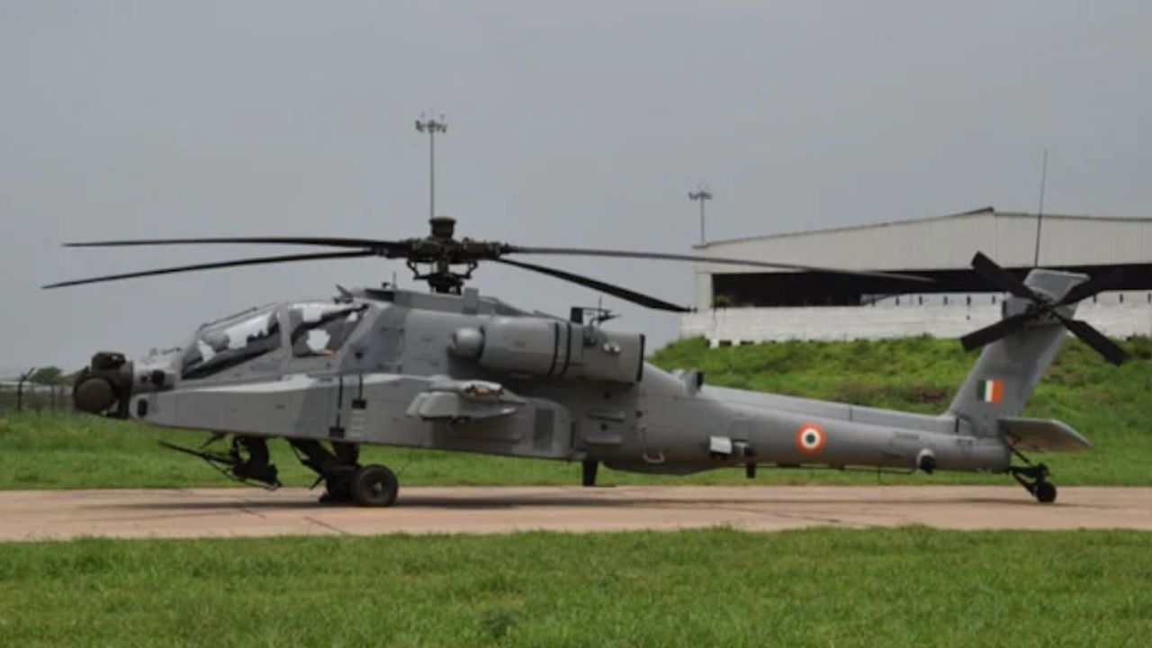 Indian Army: শিরদাঁড়া দিয়ে ঠান্ডা স্রোত বইবে পাকিস্তানের, ভারতের হাতে আসছে মার্কিন Apache Indian Army: শিরদাঁড়া দিয়ে ঠান্ডা স্রোত বইবে পাকিস্তানের, ভারতের হাতে আসছে মার্কিন Apache