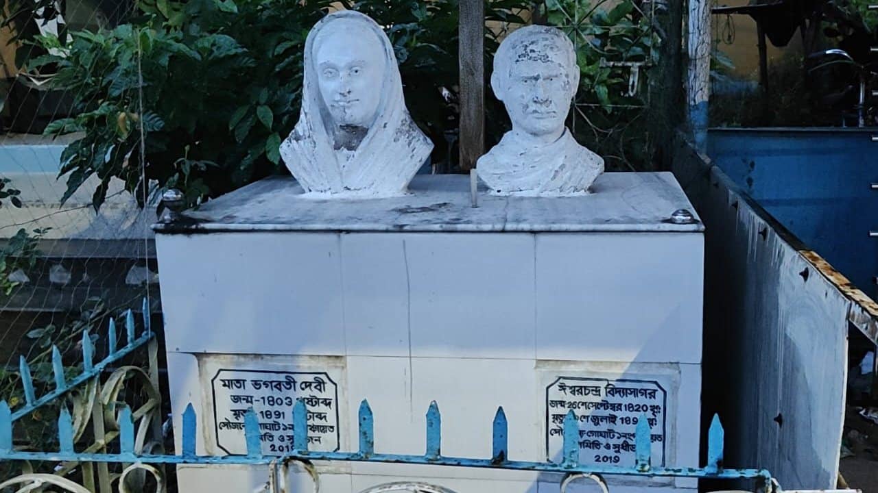 Arambagh: দিন কেটে গেল, তবু প্রয়াণ দিবসে ঈশ্বরচন্দ্রের মূর্তিতে মালা দিল না কেউই! শোরগোল আরামবাগের রাজনৈতিক মহলে