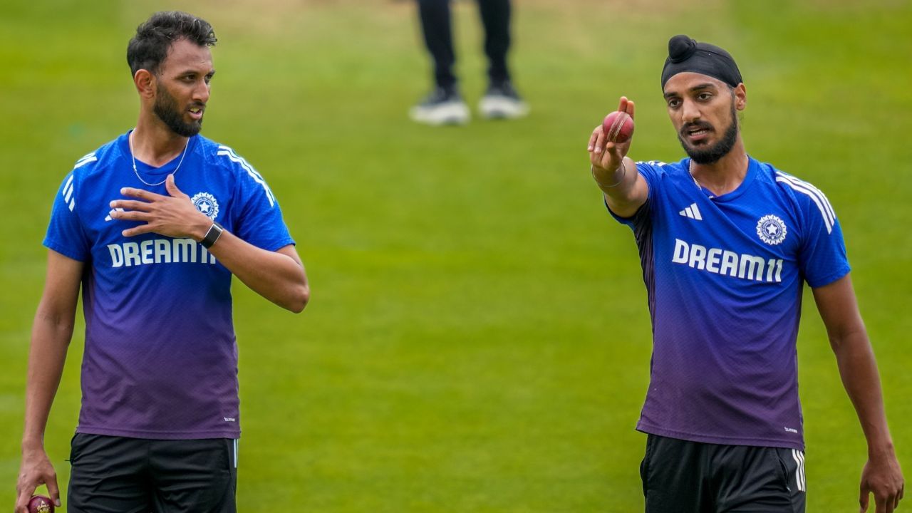 IND vs ENG: ওভালে অভিষেক অর্শদীপ সিংয়ের! ফিট আর এক পেসারও... IND vs ENG: ওভালে অভিষেক অর্শদীপ সিংয়ের! ফিট আর এক পেসারও...