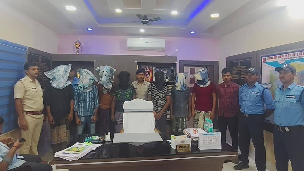 Murshidabad: ফের সীমান্তে অনুপ্রবেশকারী, ৮ বাংলাদেশি-সহ ২ ভারতীয় দালাল জালে