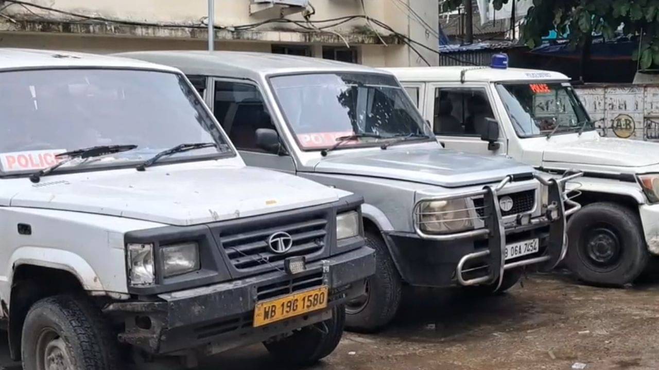 Baruipur: ছুটির পর স্কুলের ছাদের ক্লাসরুমে নিয়ে যেতেন শিক্ষক, সেখানেই শরীরে বোলাতেন হাত... তারপর...