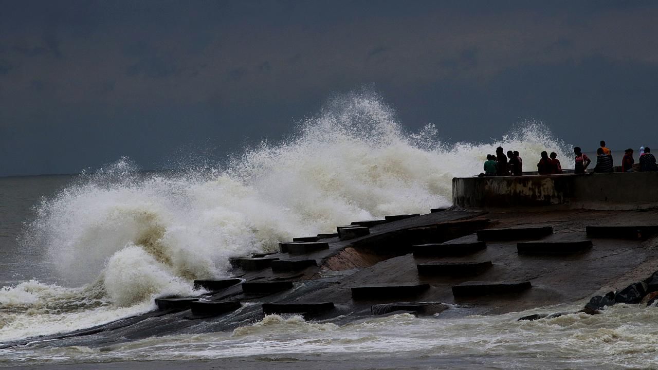 Weather Update: ২২-২৩ তারিখ বড়সড় নিষেধাজ্ঞা উত্তর বঙ্গোপসাগরে! আর কী জানাচ্ছে আবহাওয়া দফতর Weather Update: ২২-২৩ তারিখ বড়সড় নিষেধাজ্ঞা উত্তর বঙ্গোপসাগরে! আর কী জানাচ্ছে আবহাওয়া দফতর