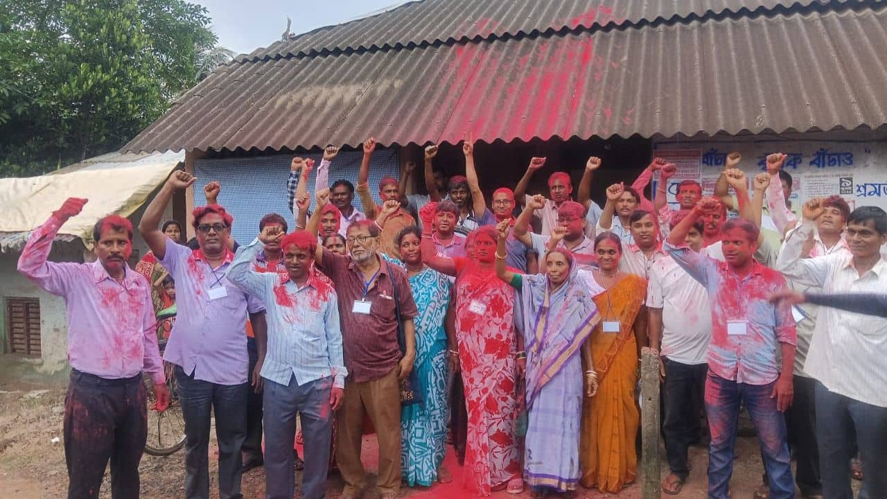 Paschim Medinipur: একসঙ্গে জয় শ্রীরাম ও ইনক্লাব জিন্দাবাদ, শূন্য তৃণমূল