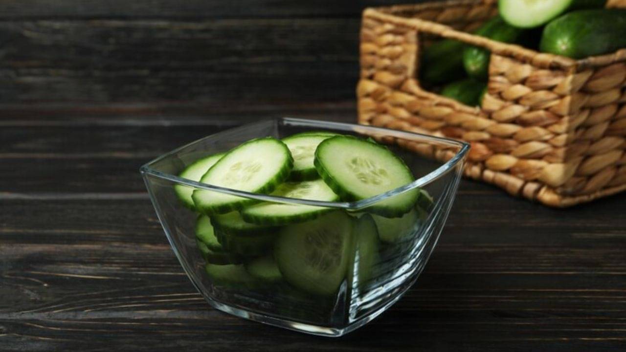 শশা দিয়ে রেঁধে ফেলুন এই সুস্বাদু পদ, একবার খেলে বার বার খেতে চাইবেন