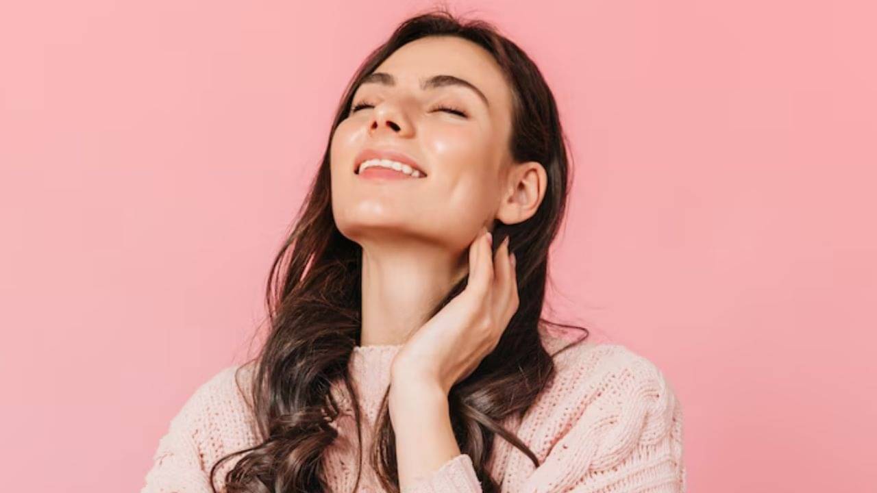 অফিস থেকে বাড়ি ফিরেই এটা করে নিন, আপনার ত্বকের জেল্লা দেখে জ্বলে পুড়ে মরবে সবাই